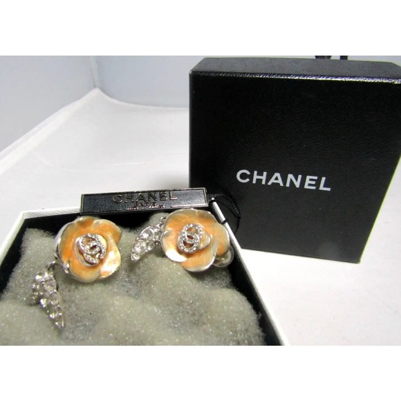 CHANEL Camilla Flower & Rhinestones CC Logo Drop Clip On Earrings - Picture 10 of 10